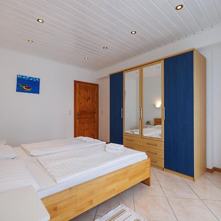 Guesthouse Halilagic Кърк Екстериор снимка
