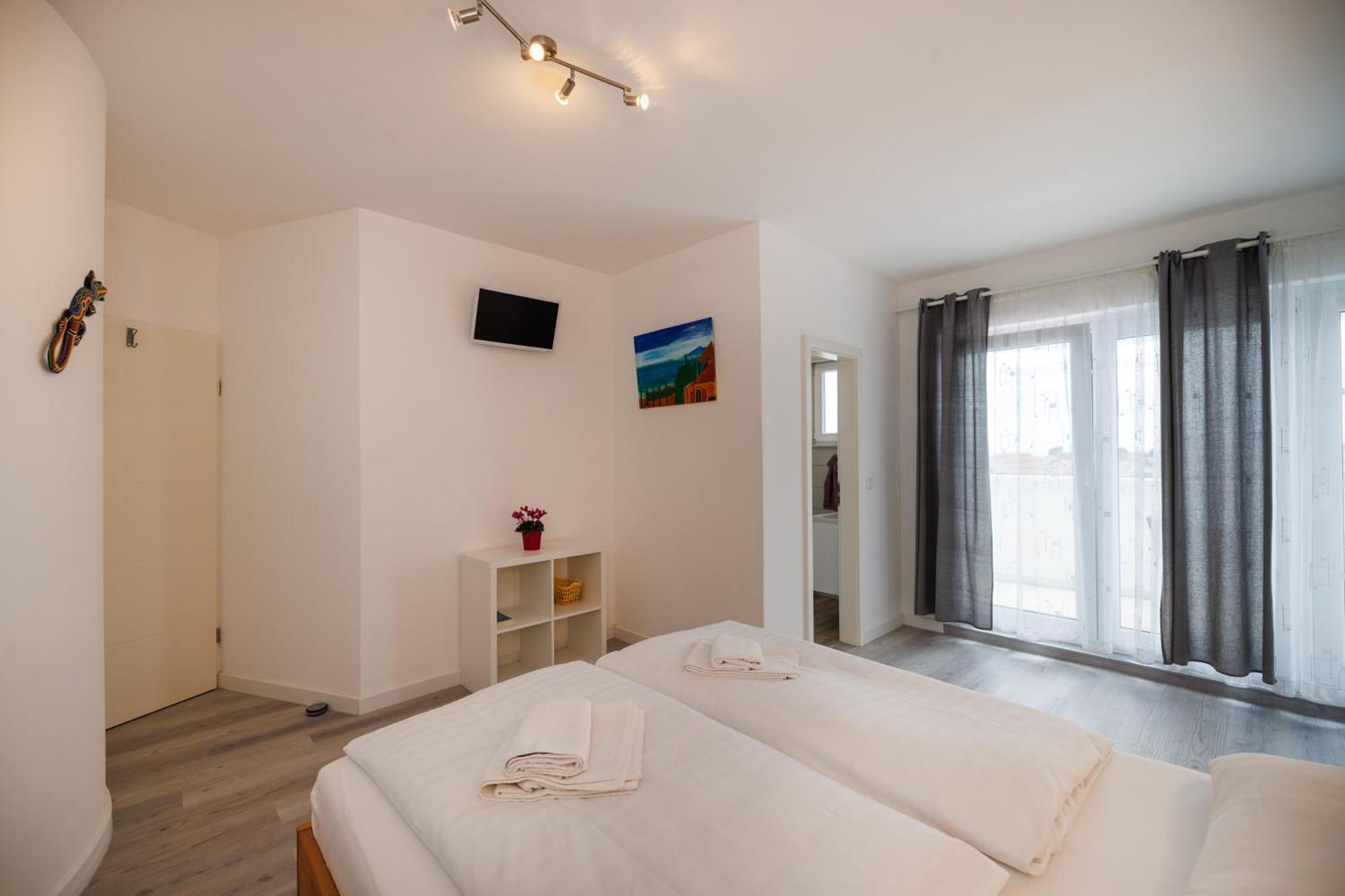 Guesthouse Halilagic Кърк Екстериор снимка