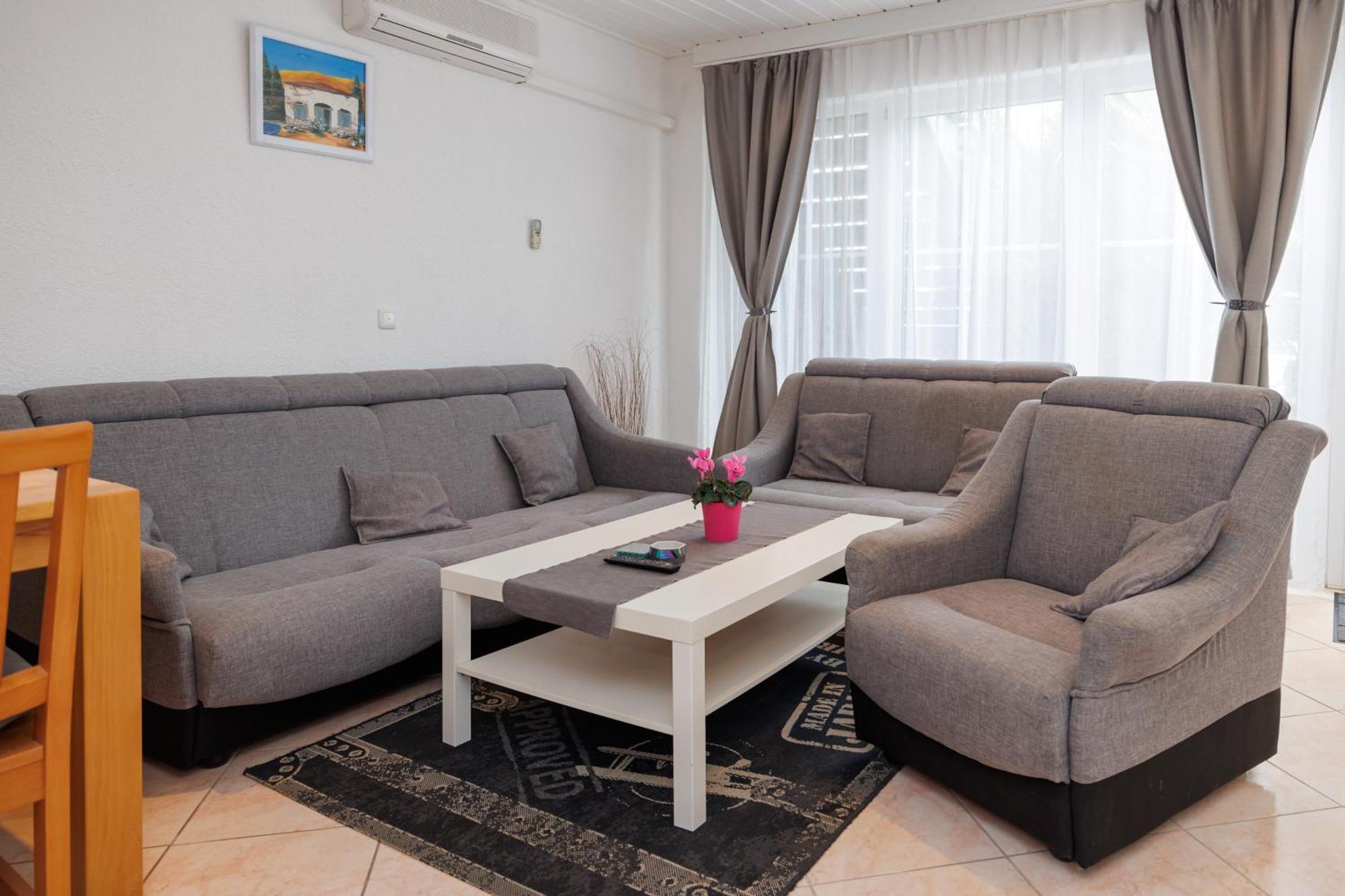 Guesthouse Halilagic Кърк Екстериор снимка
