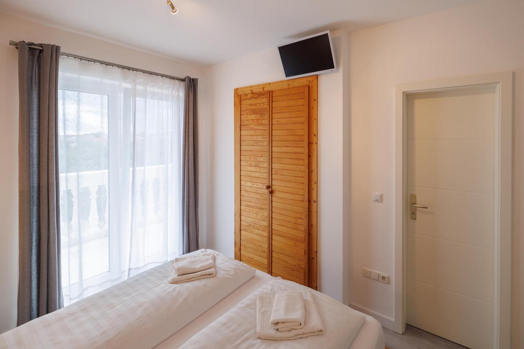 Guesthouse Halilagic Кърк Екстериор снимка